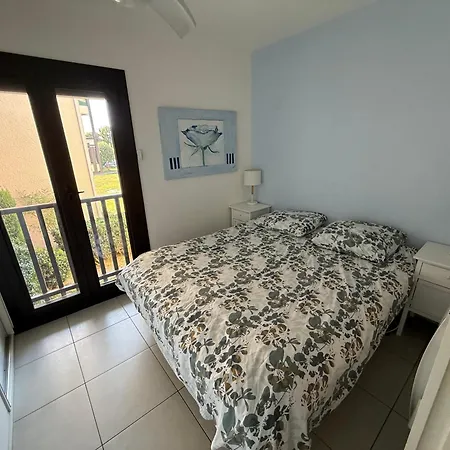 Les Hebrides Sur L'eau Le Barcarès